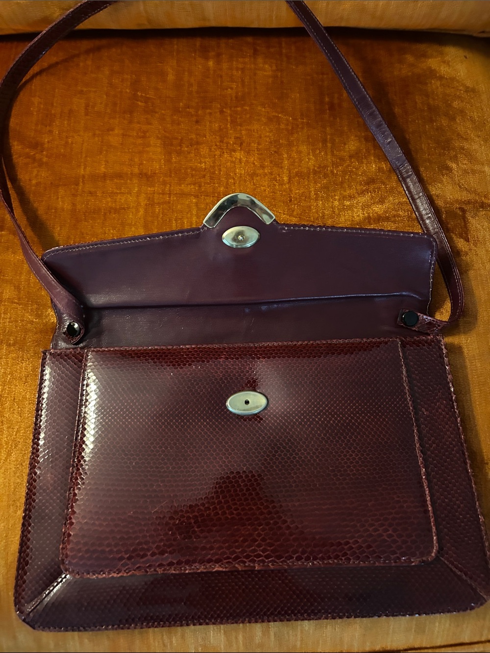 Vintage 1970s Made in Argentina for Burdines Snake Skin Leather Bag/Clutch - Picture 4 of 10